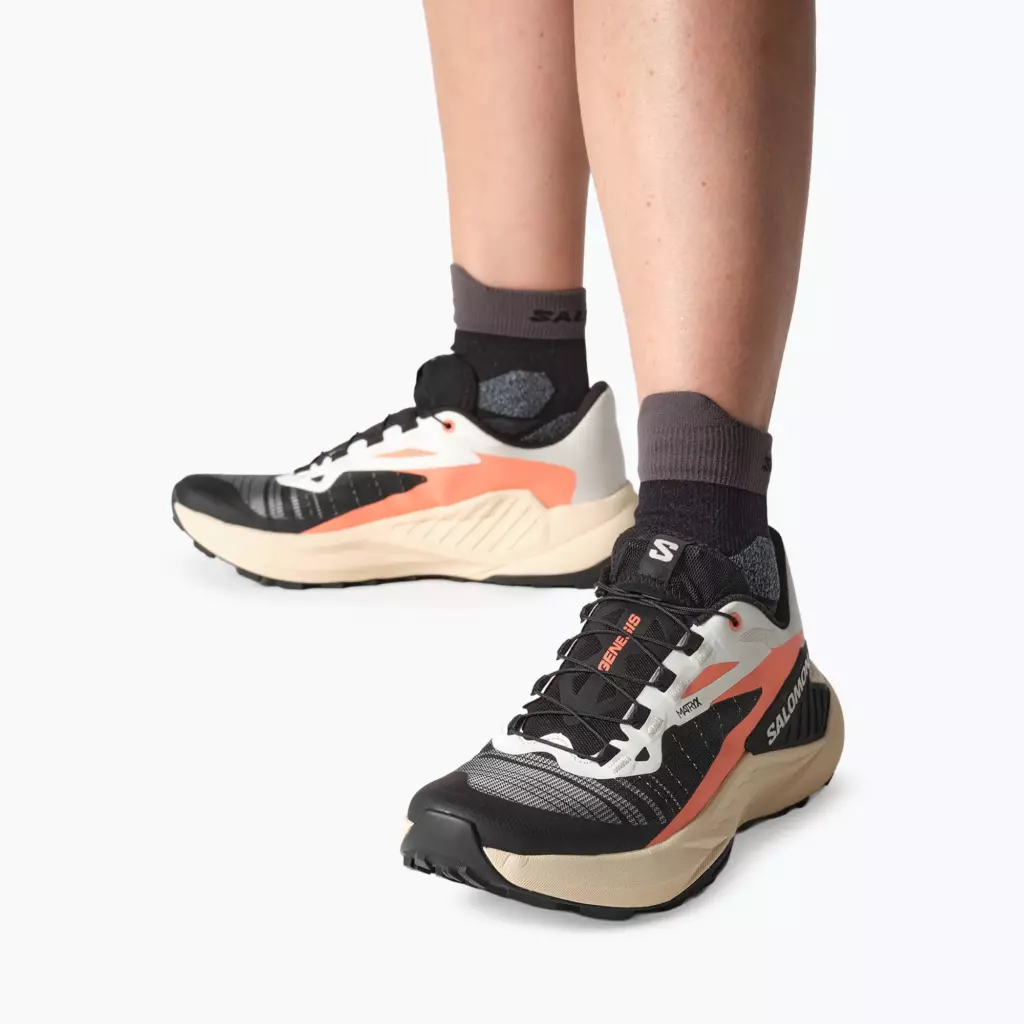 Женские Кроссовки для бега Salomon Genesis coral/tender/black