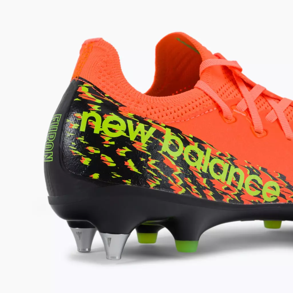 Футбольные бутсы New Balance Furon v7 Pro SG neon dragonfly
