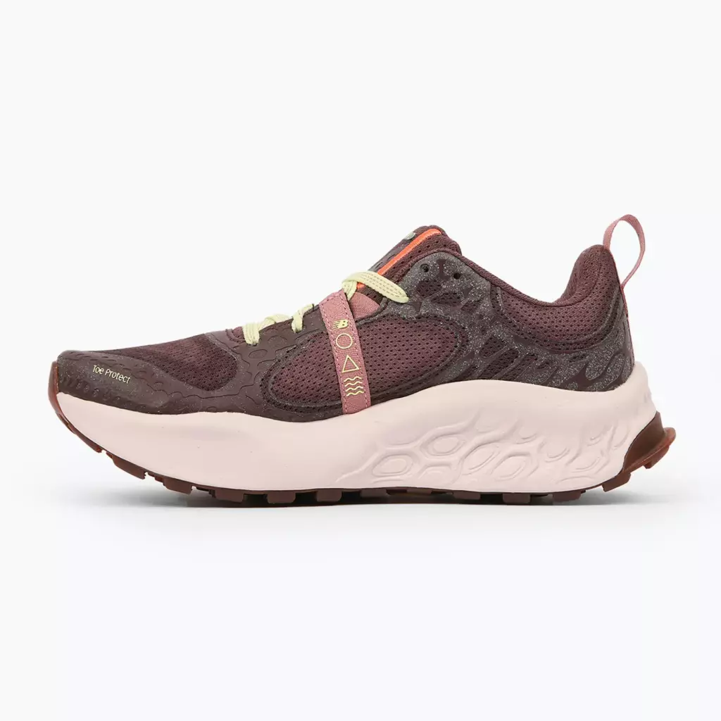 Женские Кроссовки для бега New Balance Fresh Foam X Hierro v8 licorice