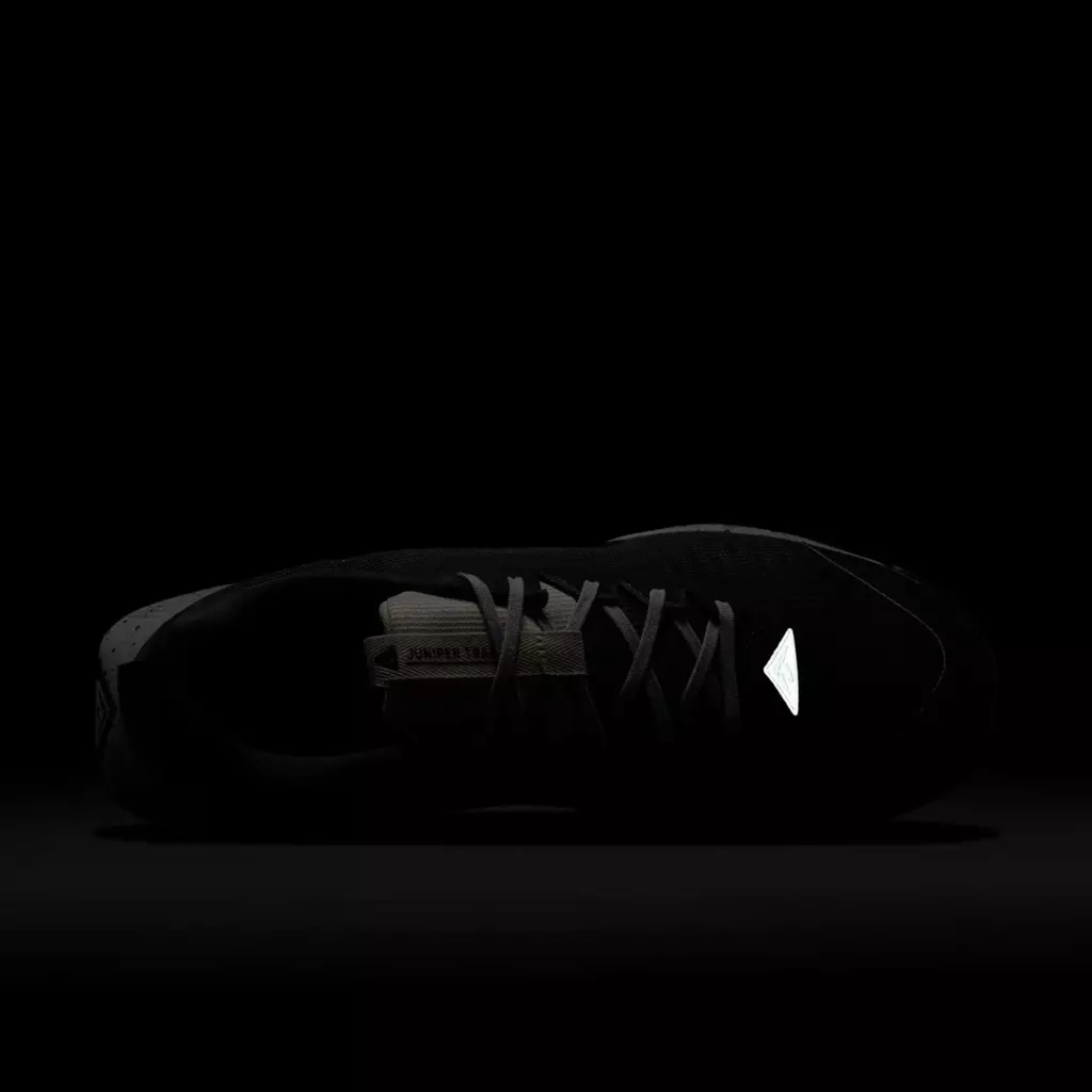 Кроссовки для бега Nike Juniper Trail 3 dark smoke grey/black/light orewood brown