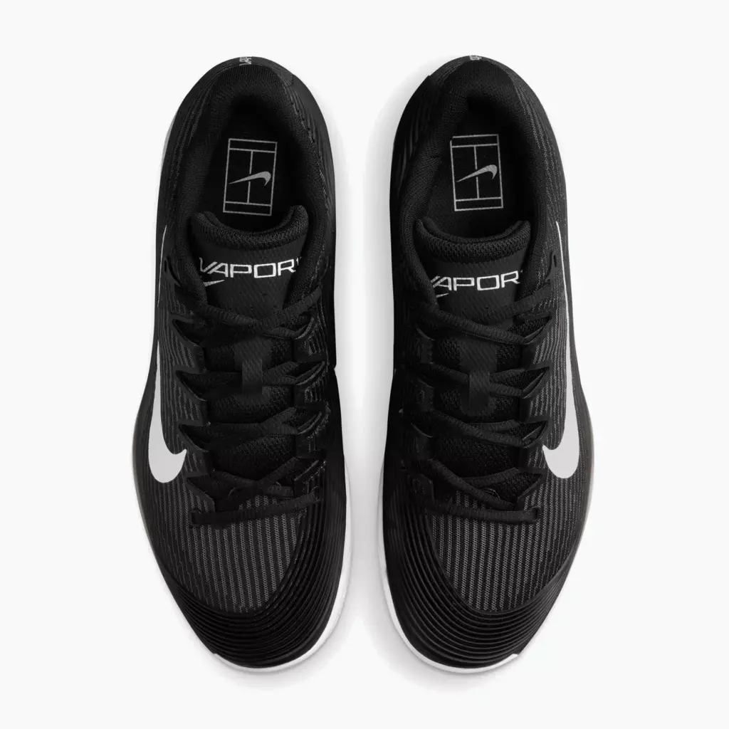 Теннисные кроссовки Nike Vapor 12 Clay black/dark smoke grey/white