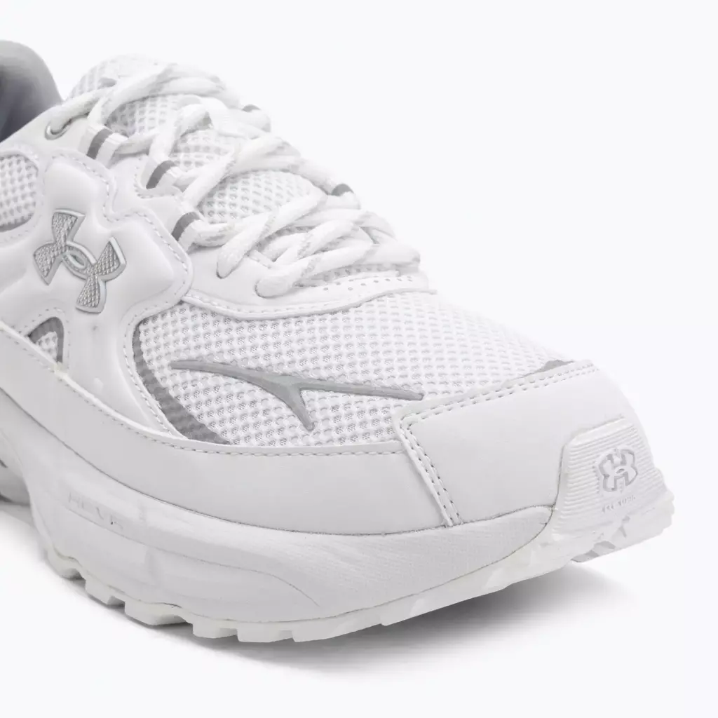 Кроссовки Under Armour Apparition Tech white/white/metallic silver