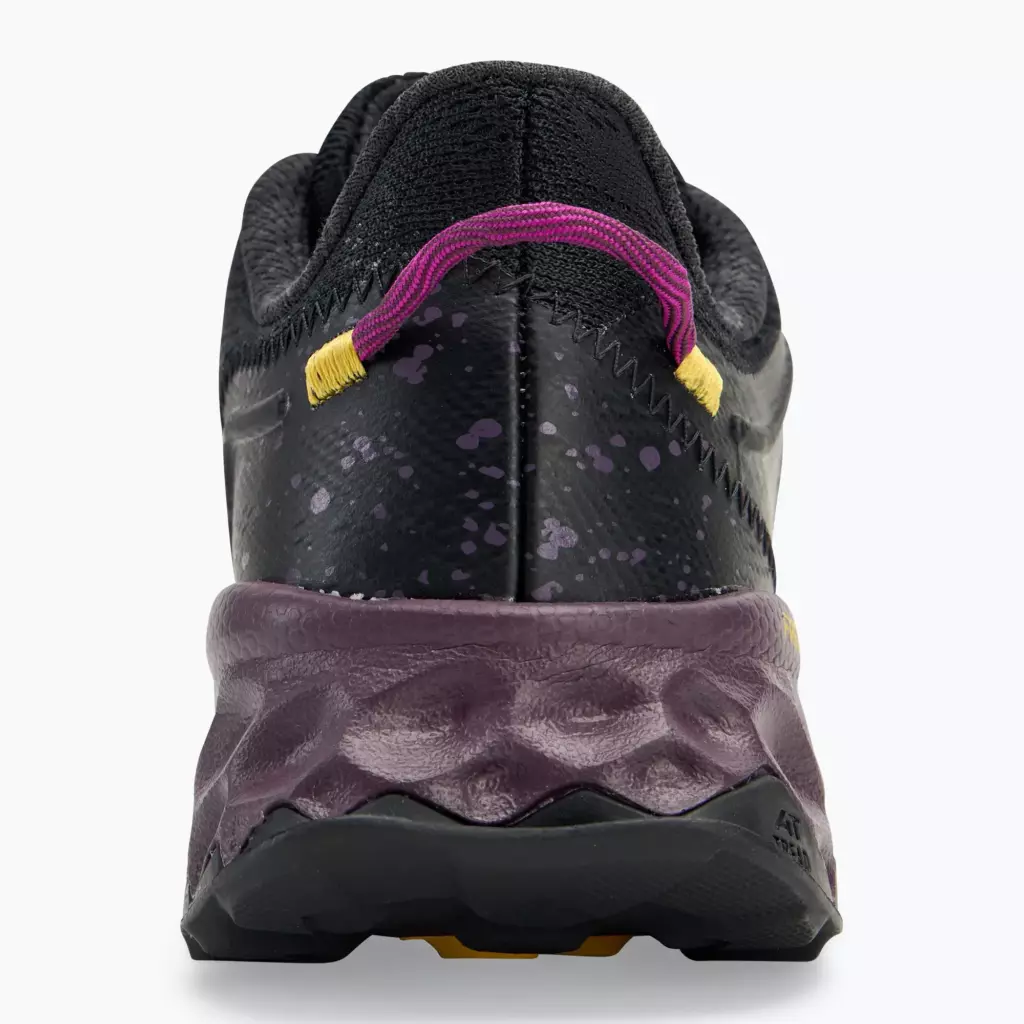 Женские Кроссовки для бега New Balance Fresh Foam Garoe v1 black
