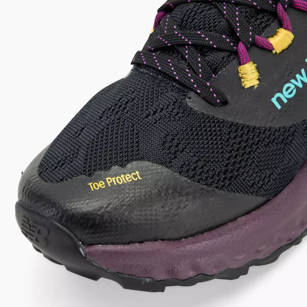Женские Кроссовки для бега New Balance Fresh Foam Garoe v1 black