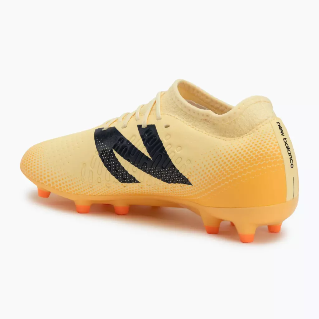 Футбольные бутсы New Balance Tekela Magique V4+ FG beige