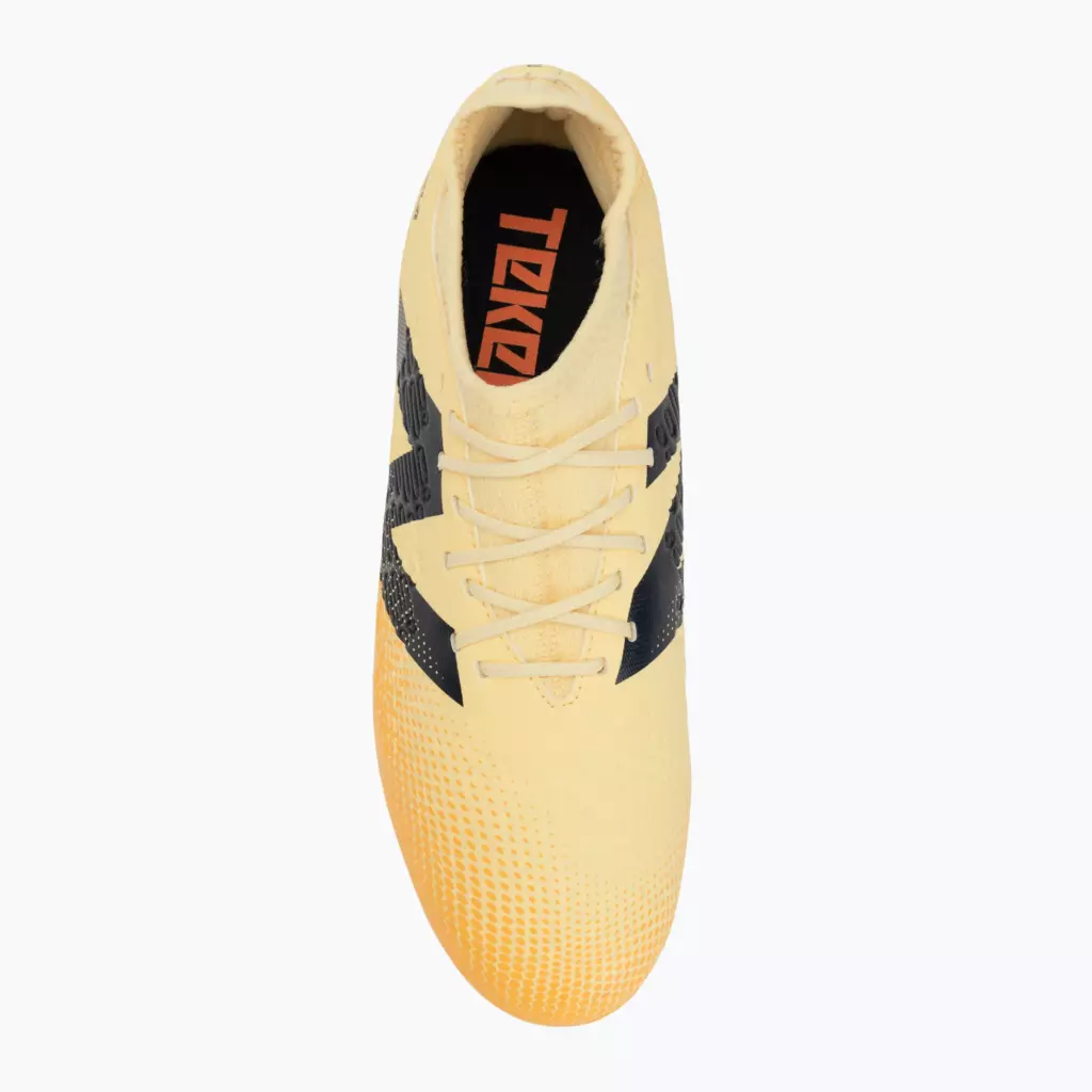 Футбольные бутсы New Balance Tekela Magique V4+ FG beige