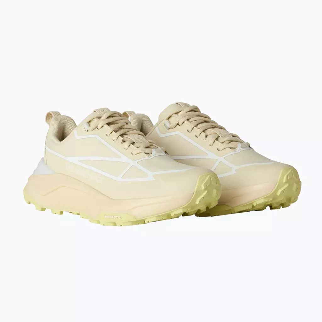 Женскике Кроссовки The North Face Fastpack Wateproof desert stone/lemon mist