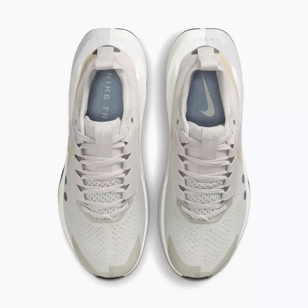 Женские Кроссовки для бега Nike Zegama 2 vast grey/sanddrift/summit white/black