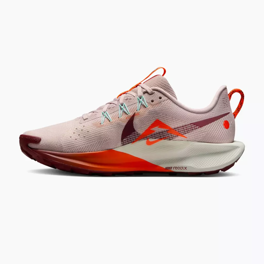 Женские Кроссовки для бега Nike Pegasus Trail 5 silt red/hyper crimson/dark team red