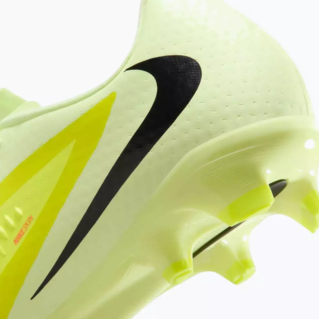 Футбольные бутсы Nike Phantom 6 Low Academy FG/MG hyper crimson/limelight/black