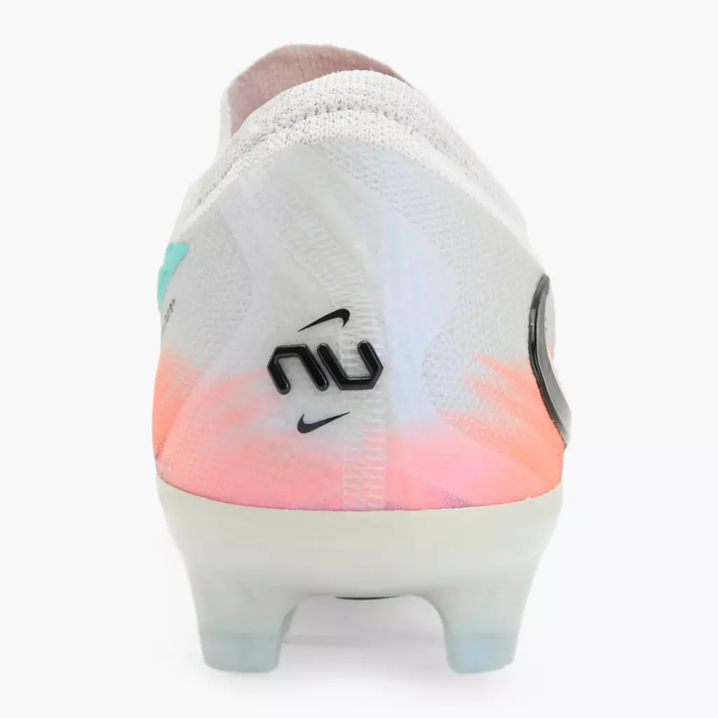 Футбольные бутсы Nike United Phantom 6 Low Elite FG pistachio frost/hyper orange