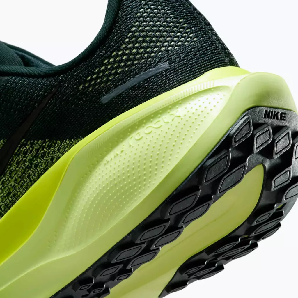 Женские Кроссовки для бега Nike Pegasus 41 seaweed/cyber/light lemon twist/black
