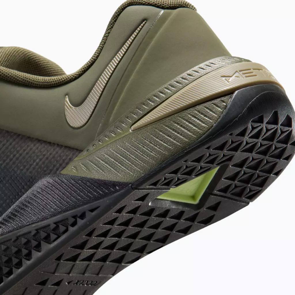 Штангетки Nike Metcon 10 medium olive/sequoia/black/neutral olive