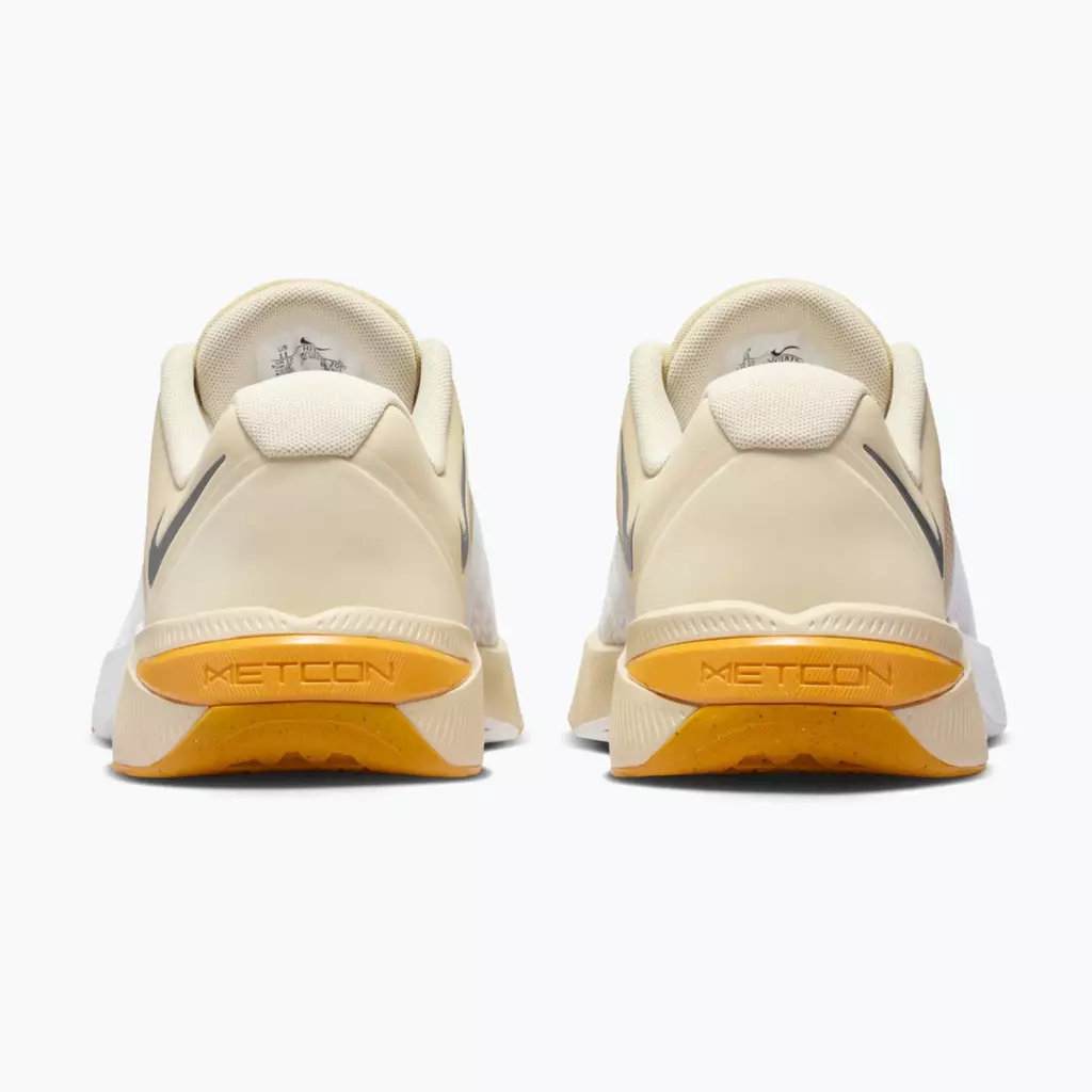 Штангетки Nike Metcon 10 light khaki/gold leaf/iron grey