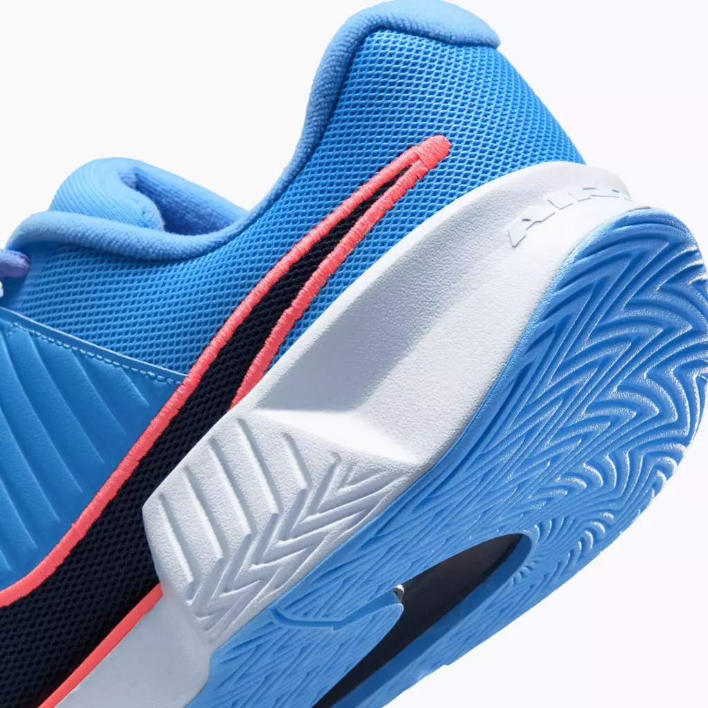 Теннисные кроссовки Nike GP Challenge Pro university blue/ white/midnight navy