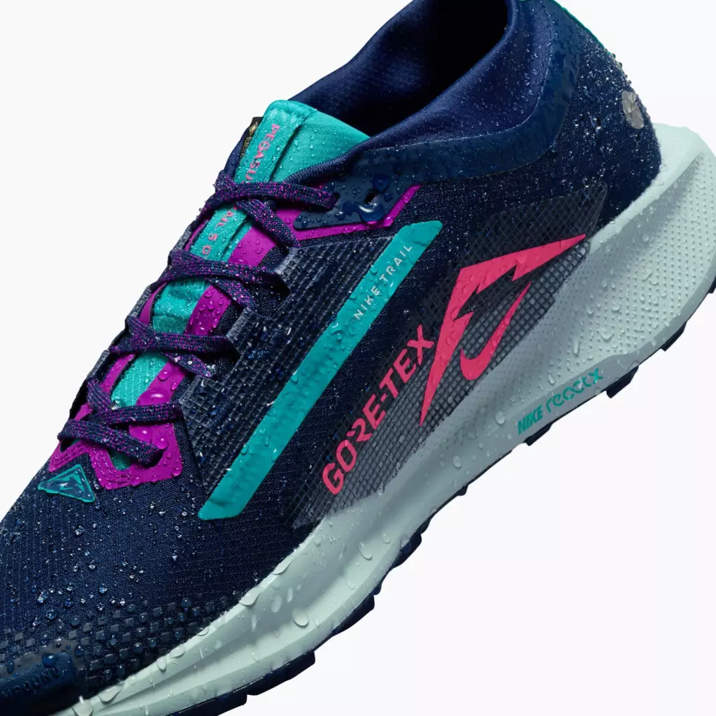 Кроссовки для бега Nike Pegasus Trail 5 GORE-TEX midnight navy/hyper pink/glacier blue