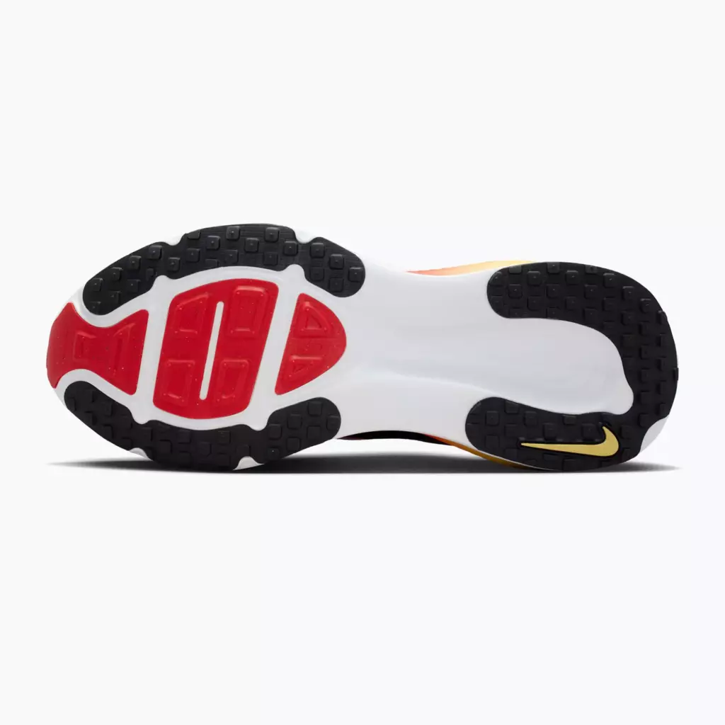 Кроссовки для бега Nike Vomero 18 black/light crimson/bright crimson