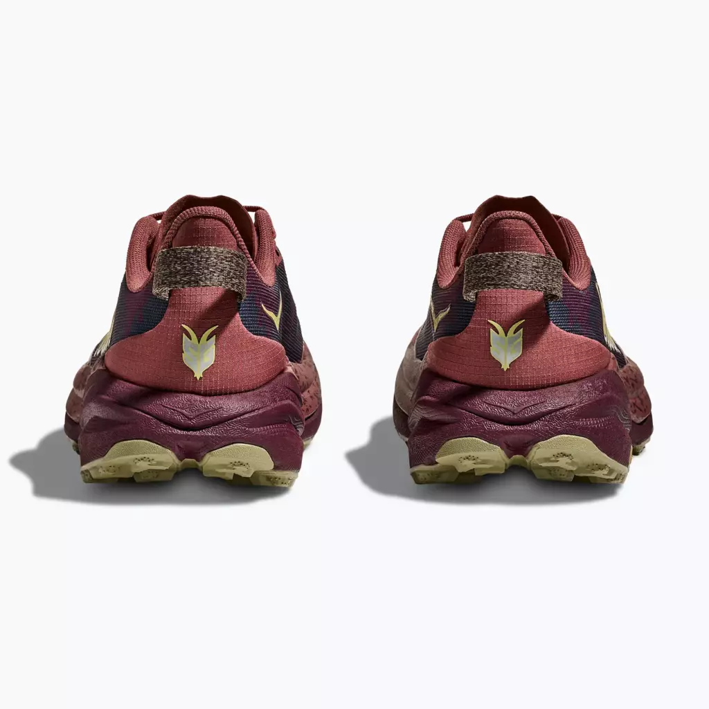 Женские кроссовки для бега HOKA Speedgoat 6 rouge/black cherry