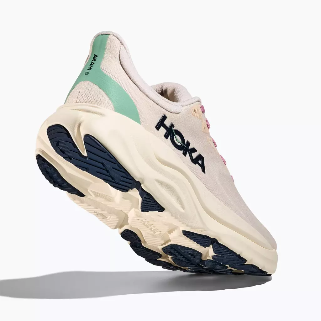 Женские кроссовки для бега HOKA Arahi 8 rose cream/alabaster