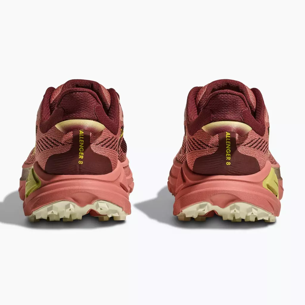Женские кроссовки для бега HOKA Challenger 8 blush/dark cedar