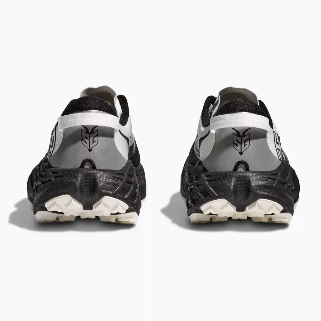 Кроссовки для бега HOKA Speedgoat 7 black/white