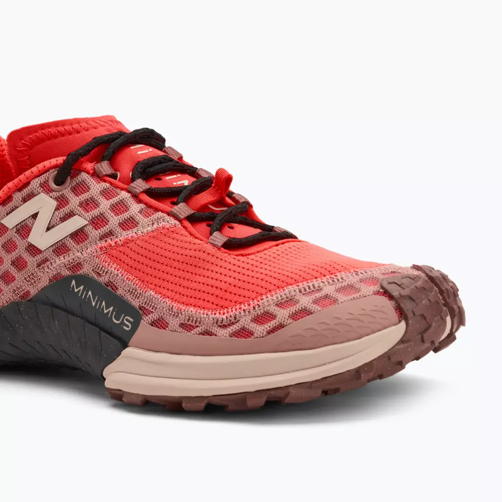 Кроссовки для бега New Balance Minimus Trail v1 urgent red