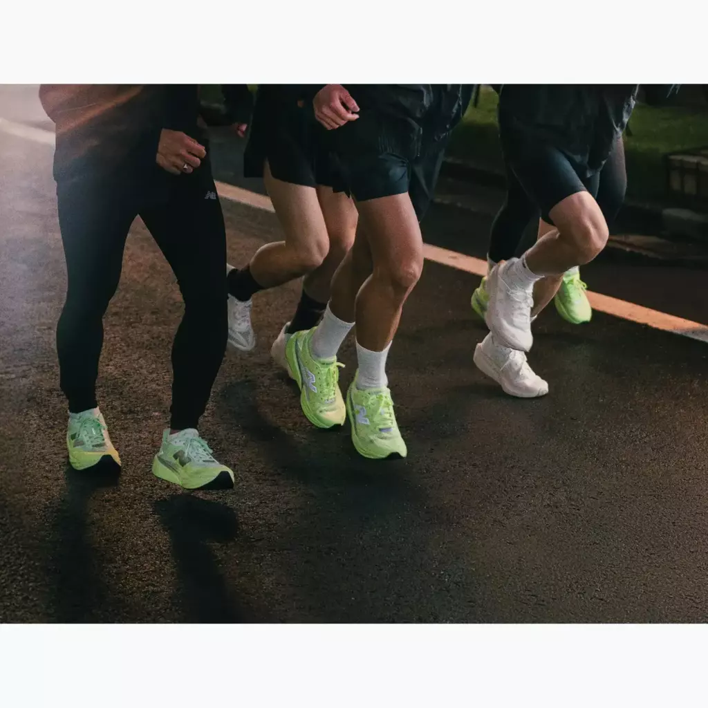 Кроссовки для бега New Balance FuelCell Rebel V5