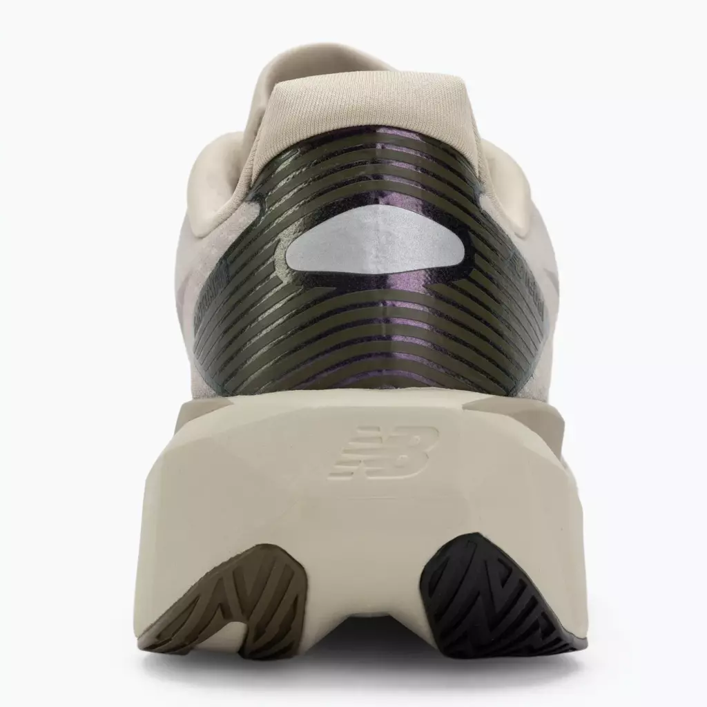 Кроссовки для бега New Balance FuelCell Rebel V5