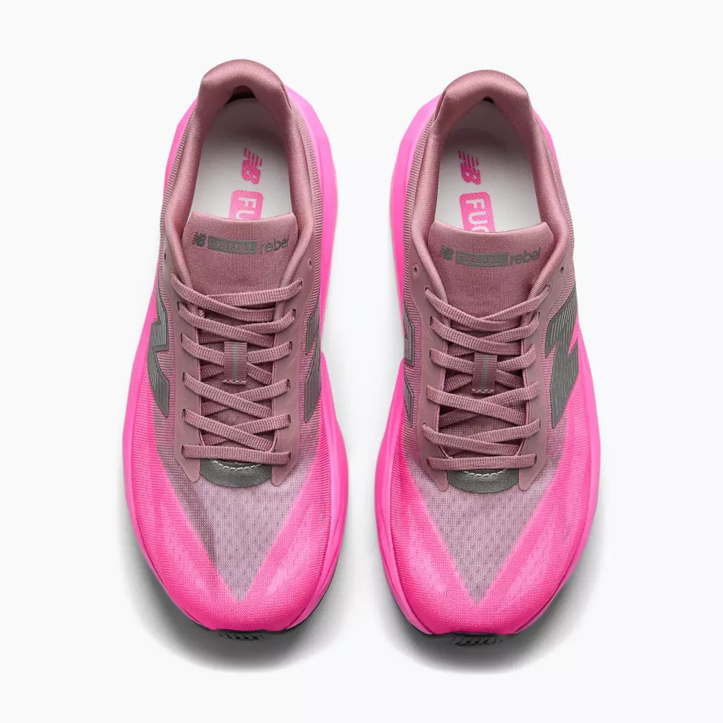 Кроссовки для бега New Balance FuelCell Rebel V5 pink heat/rosewood