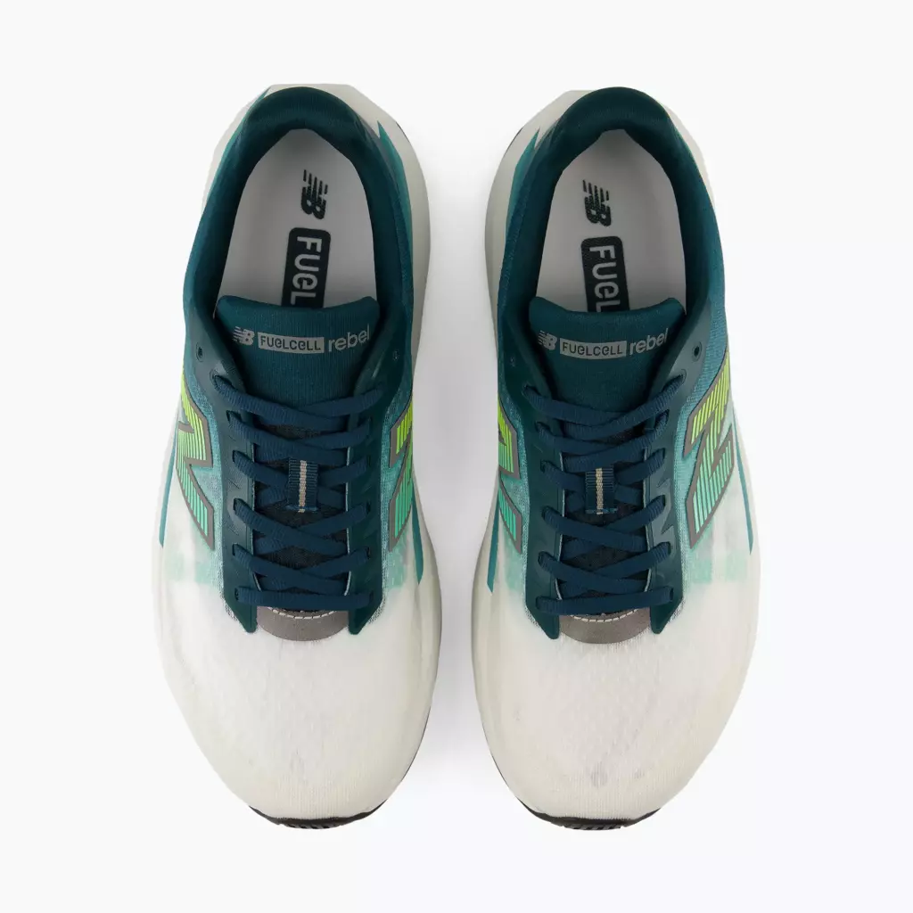 Кроссовки для бега New Balance FuelCell Rebel V5 medusa green/faded teal