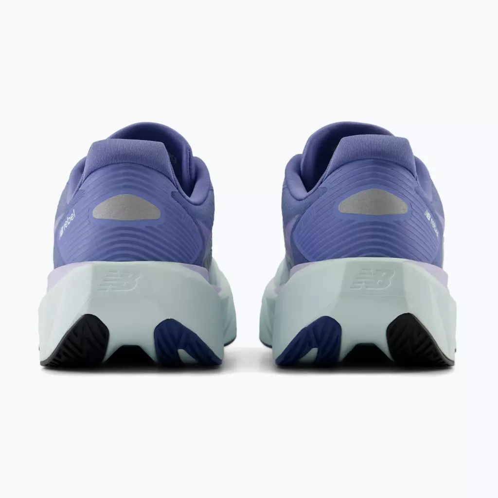 Женские Кроссовки для бега New Balance FuelCell Rebel V5 fairweather blue/glint blue