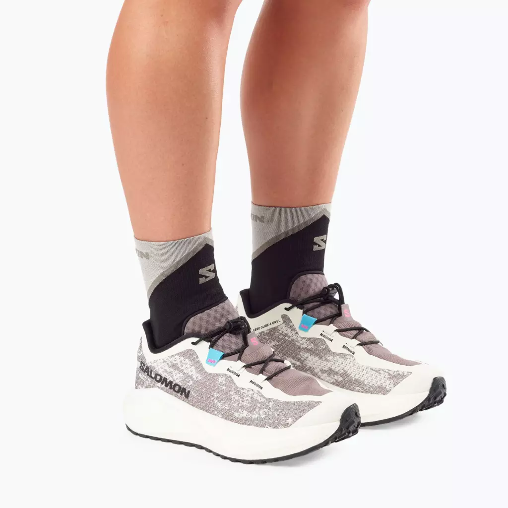 Женские Кроссовки для бега Salomon Aero Glide 4 GRVL vanilla ice/black iron