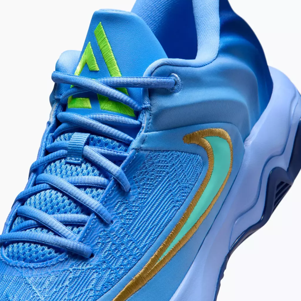Баскетбольные Кроссовки Nike Giannis Immortality 4 royal pulse/deep royal/volt/hyper turquoise