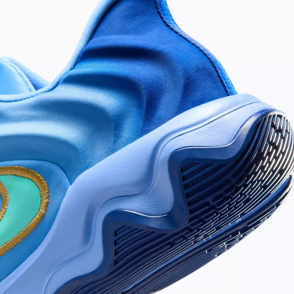 Баскетбольные Кроссовки Nike Giannis Immortality 4 royal pulse/deep royal/volt/hyper turquoise