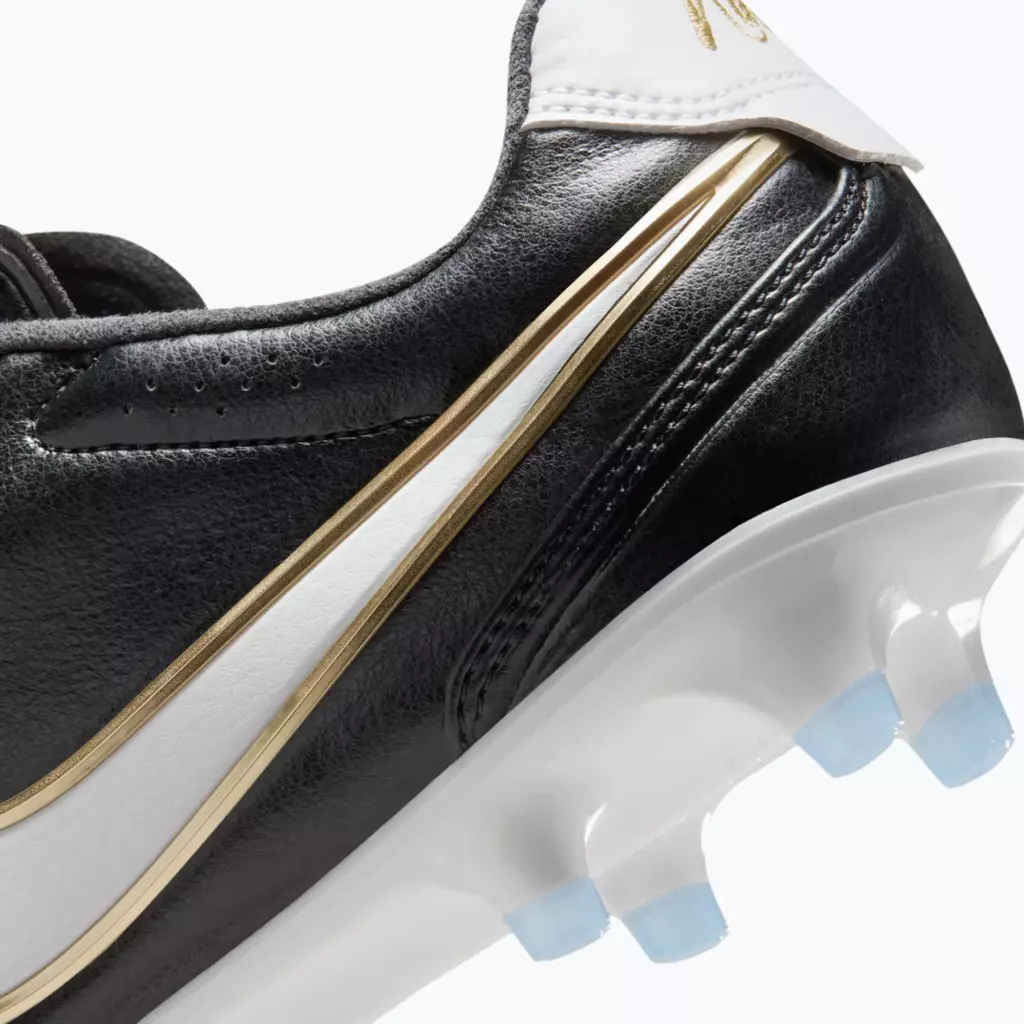Футбольные бутсы Nike Tiempo Ligera Pro FG black/white