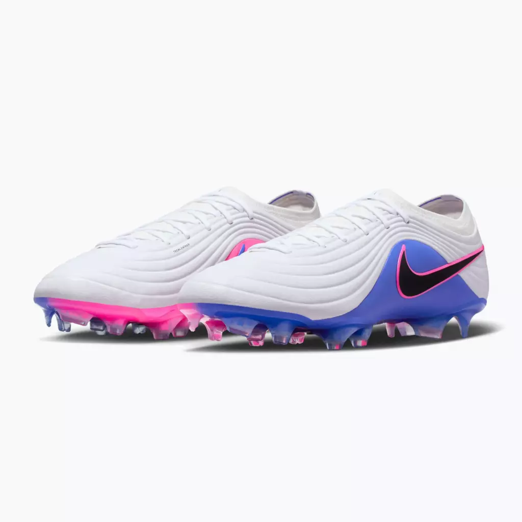 Футбольные бутсы Nike Tiempo Maestro Elite FG white/racer blue/pink blast/black N