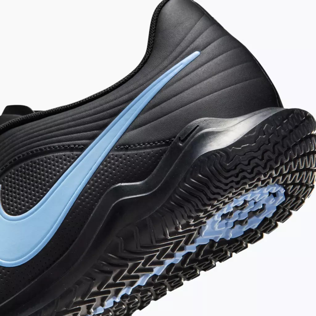 Футзалки Nike Tiempo Maestro Club IC black/ice