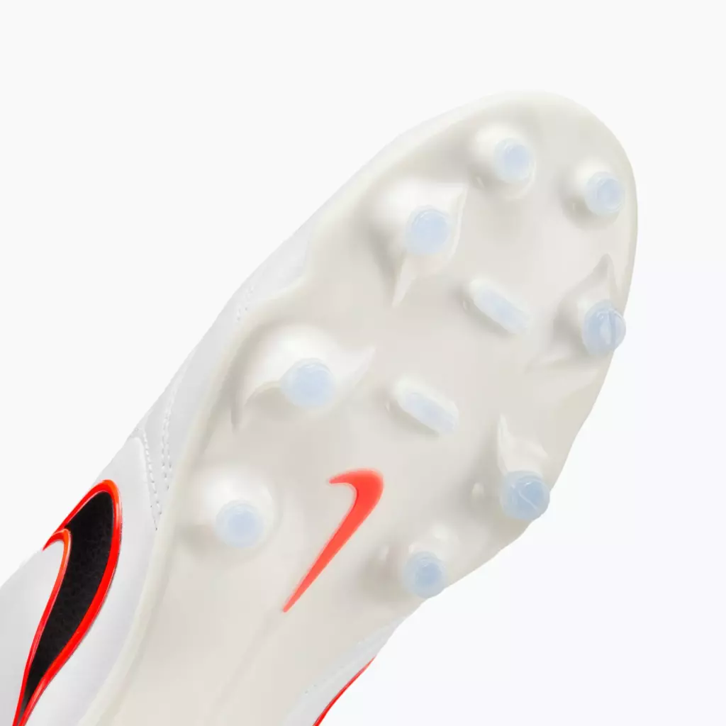 Футбольные бутсы Nike Tiempo Ligera Pro FG white/bright crimson/black