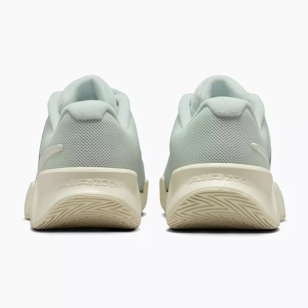 Женские Теннисные кроссовки Nike GP Challenge Pro steam/barely green/sea glass/white