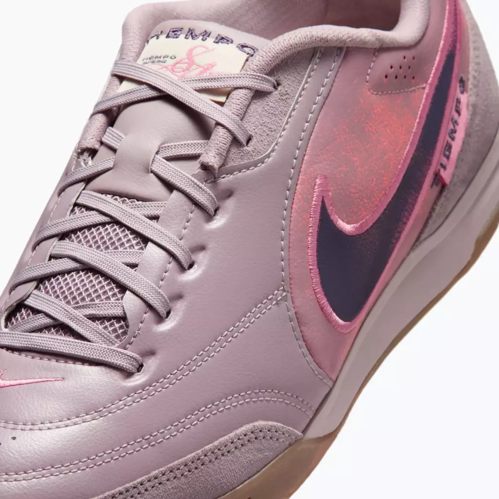 Футзалки Nike Tiempo Streetgato PRM IC light violet ore/gum dark brown/peony