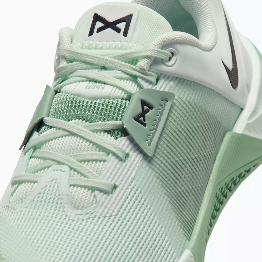 Тренировочные Кроссовки Nike Metcon 10 barely green/steam/light silver/black