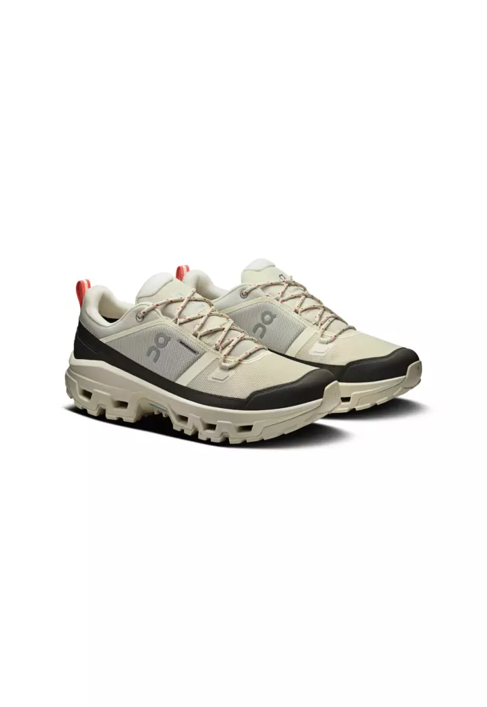 Кроссовки On Cloudrock Low Waterproof ivory ivory