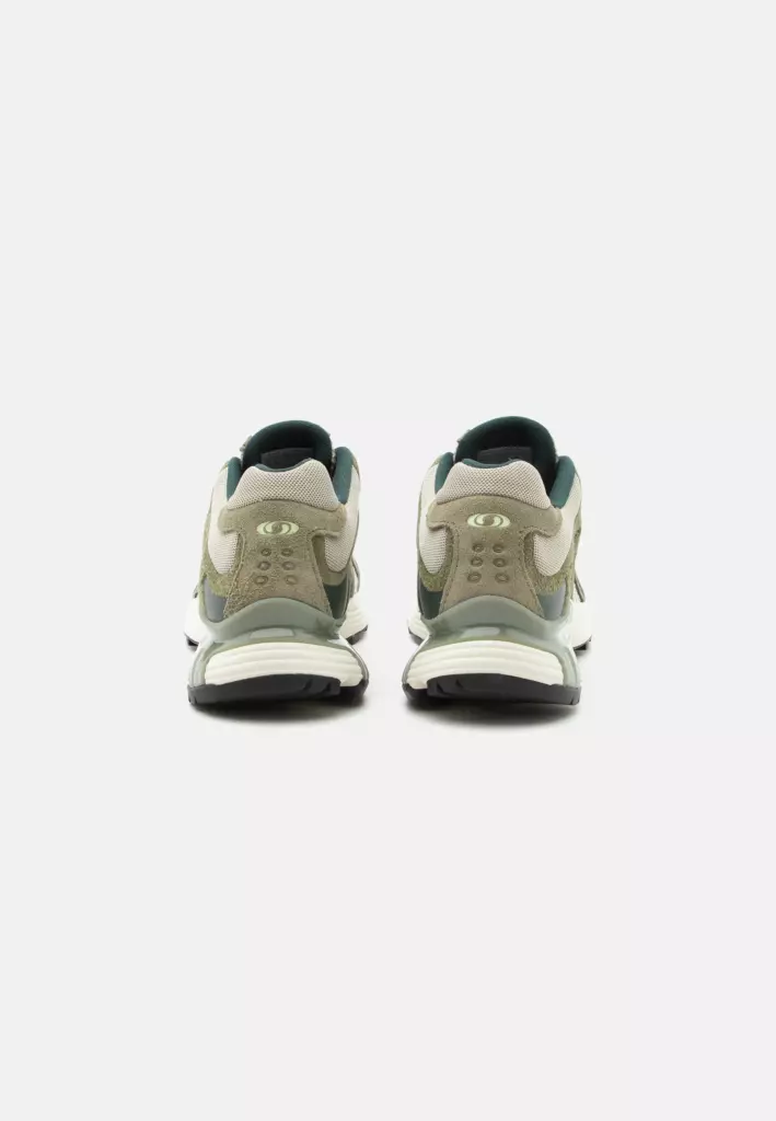 Salomon XT WHISPER - deep lichen green/eucalyptus/butterfly