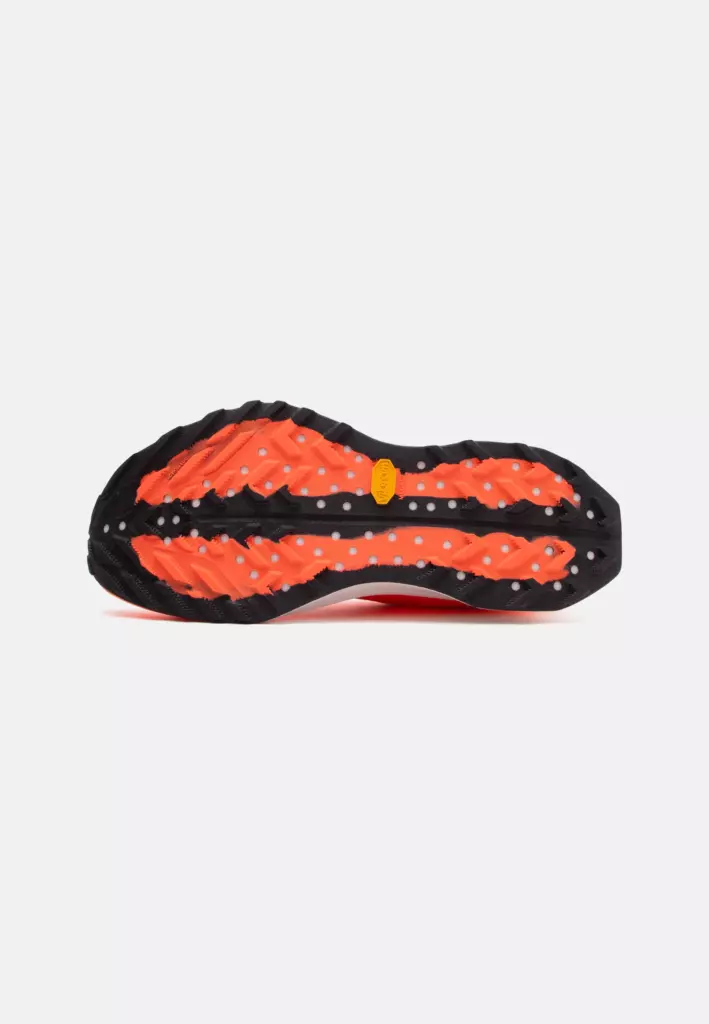 Кроссовки для бега Nike ACG ULTRAFLY - hyper crimson/white/total orange/vivid purple/black
