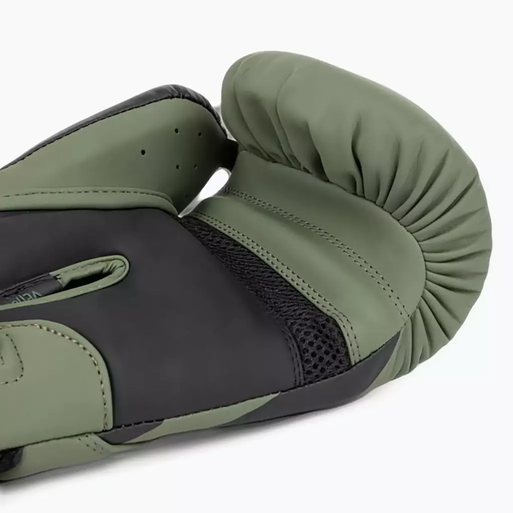 Боксёрские перчатки Venum Challenger 4.0 black/khaki