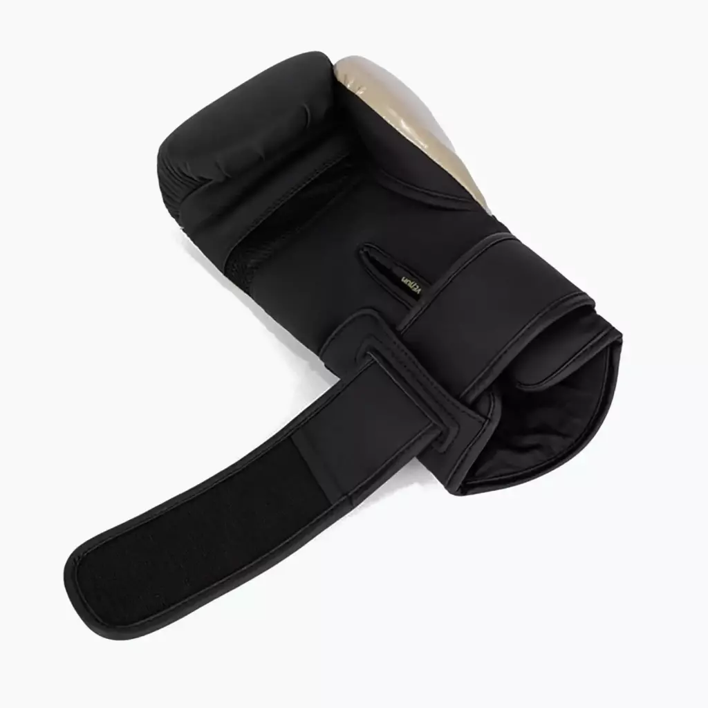 Боксёрские перчатки Venum Challenger 4.0 black/beige