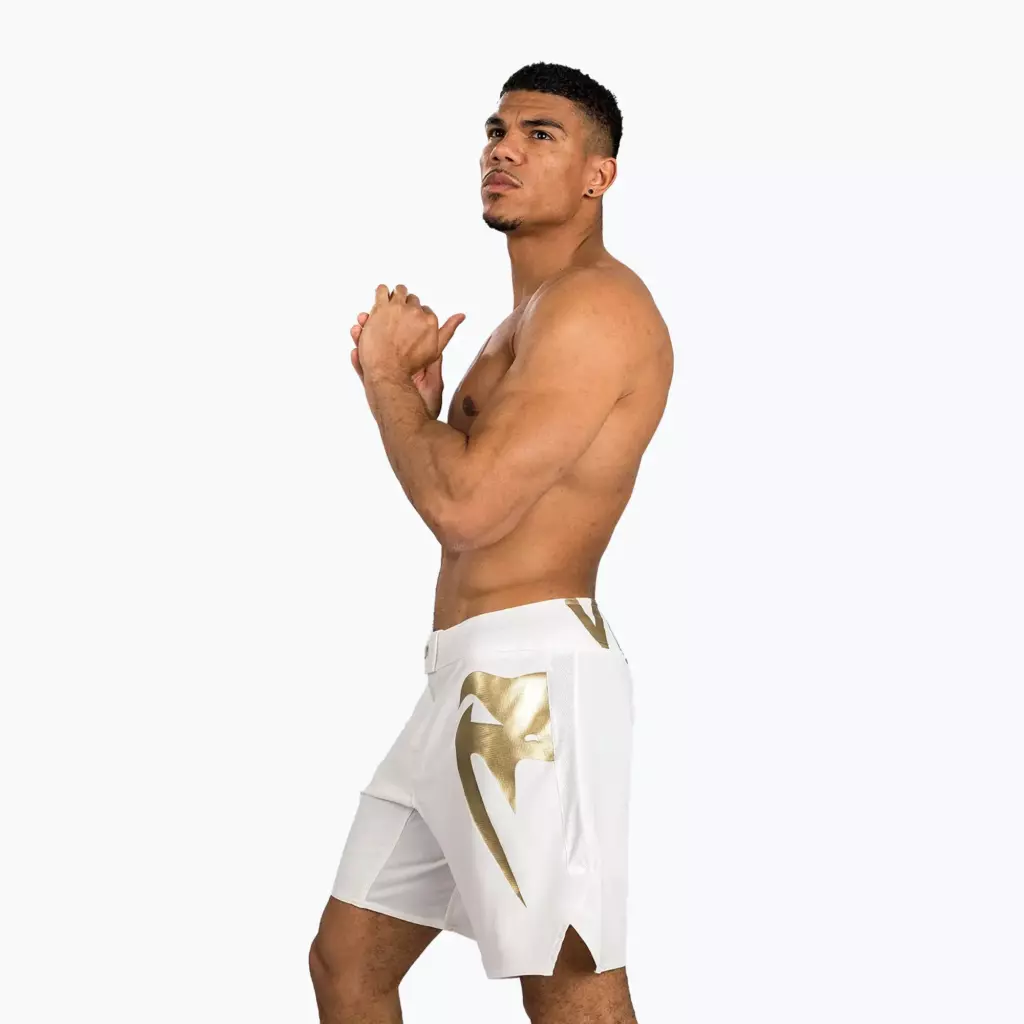 Шорты Venum Light 5.0 white/gold