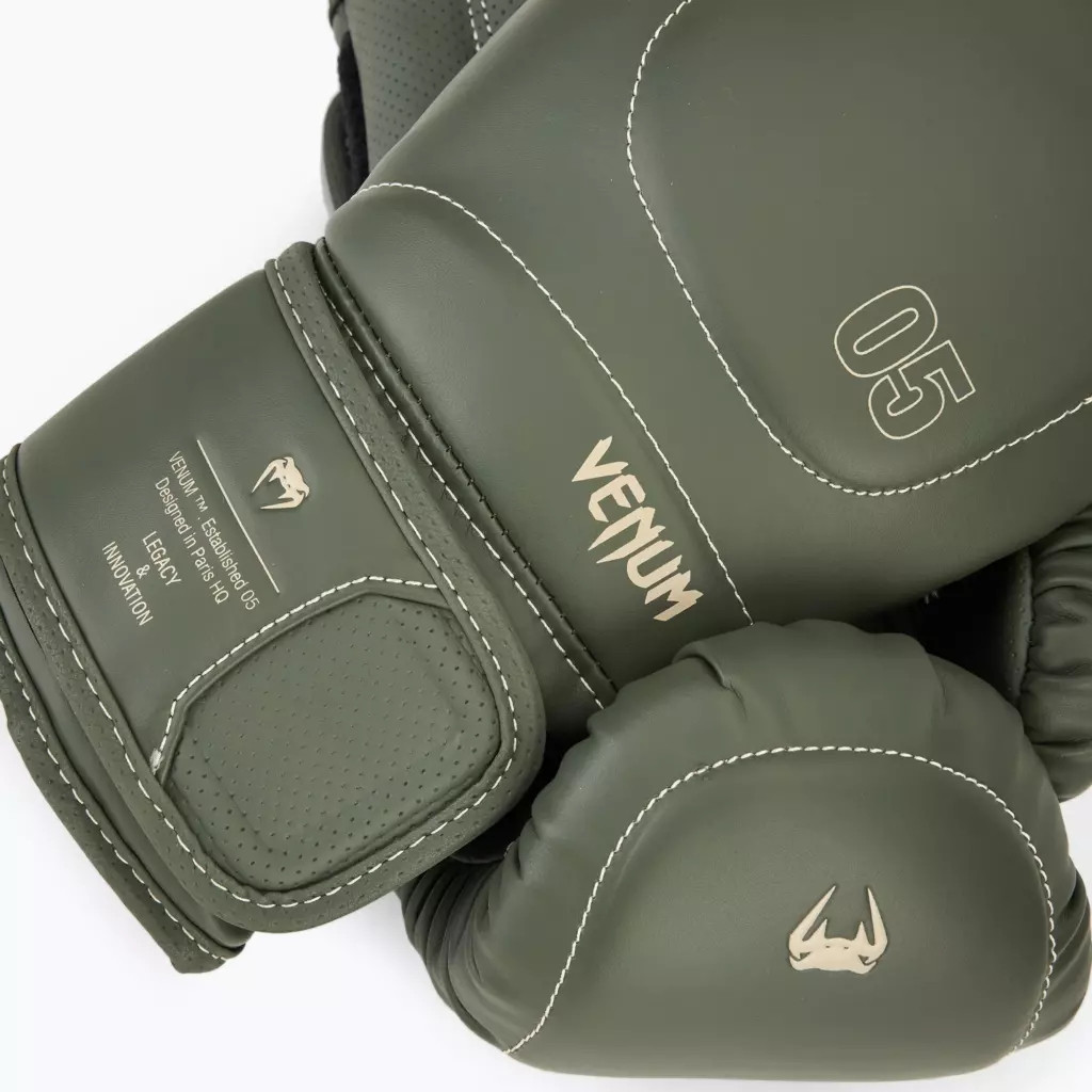 Боксёрские перчатки Venum Impact Evo Boxing Gloves earth khaki