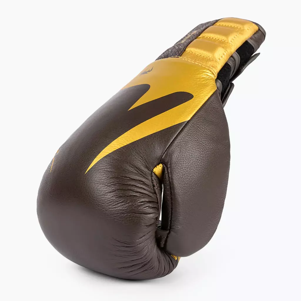 Боксёрские перчатки Venum Reverso Boxing chocolate/gold