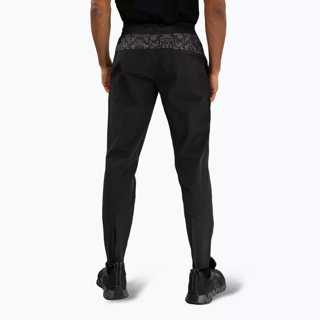 Штаны Venum x Ilia Topuria Unmatched black/gold